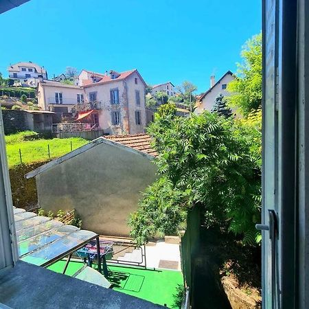 Appartement Centre Ville Terrasse Jardin Garage Chez Priscilla Aurillac Exterior foto