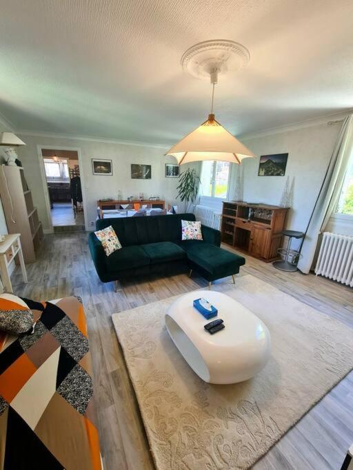 Appartement Centre Ville Terrasse Jardin Garage Chez Priscilla Aurillac Exterior foto